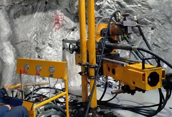 全液压坑道探矿钻机绳索取岩心方式方法是什么？如何使用坑道钻机探取岩芯？